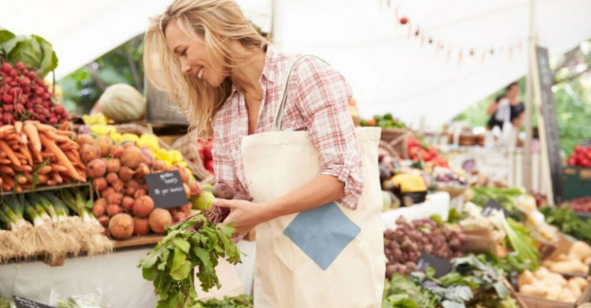 Naturopathic Kitchen: Seasonal Food Guide